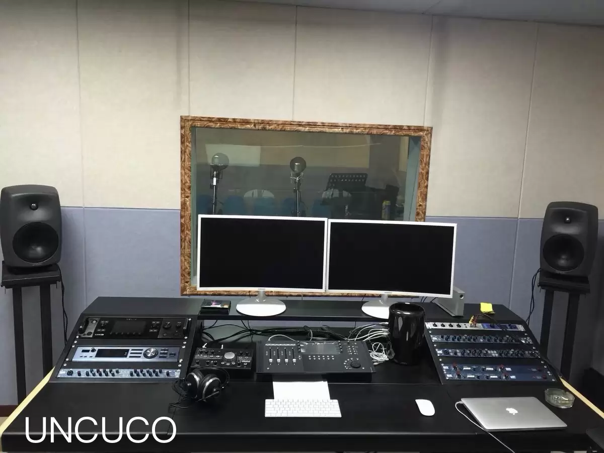 UNCUCO Ergonomic Studio Recording Desk